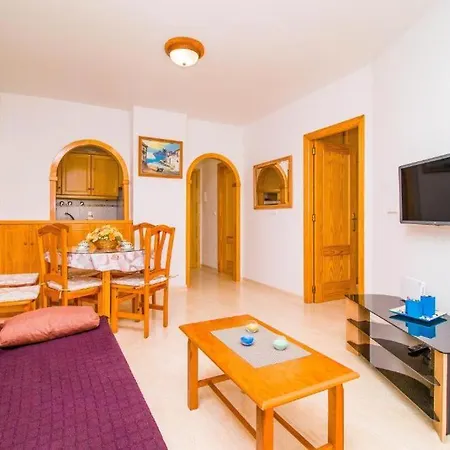 Velansis Apartment *